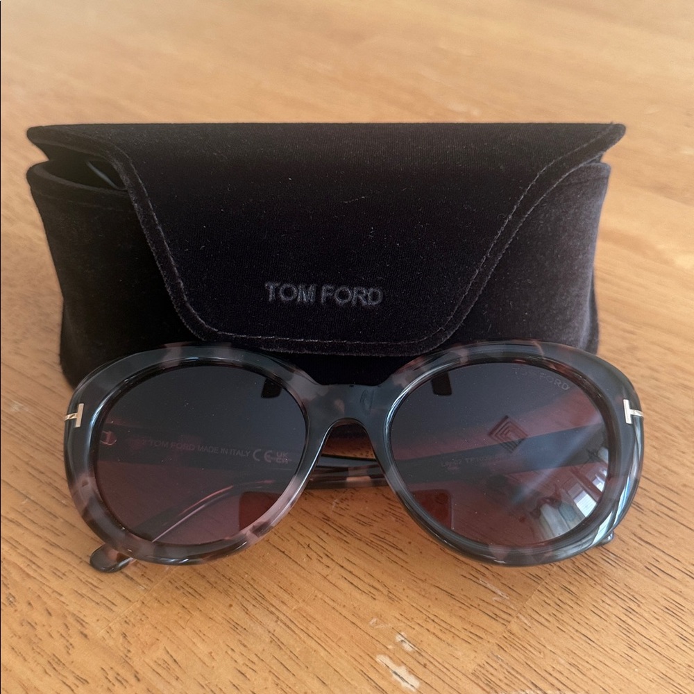 Tom Ford Women's Black and Brown Sunglasses
